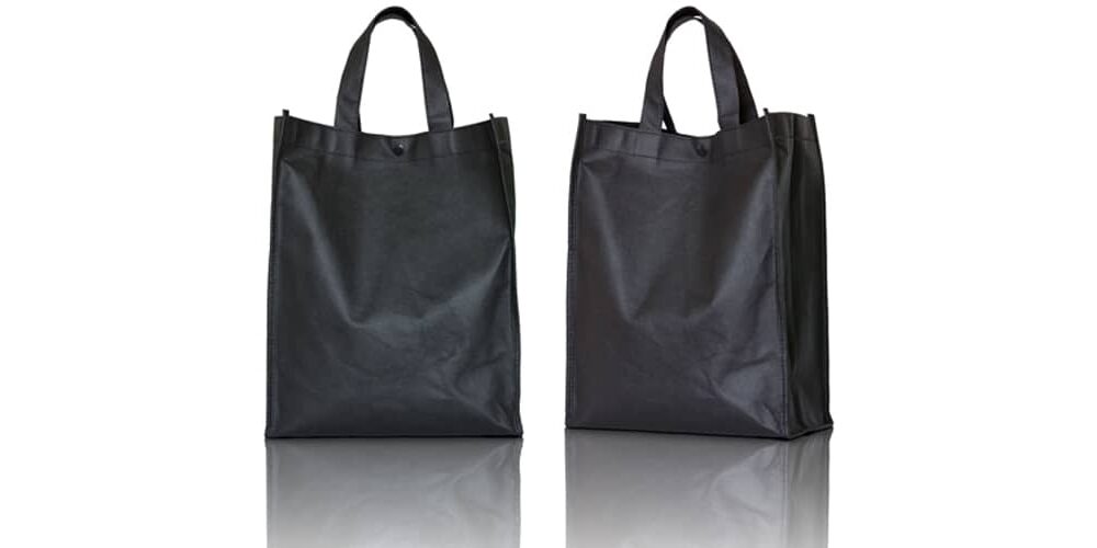deux sacs réutilisables noir